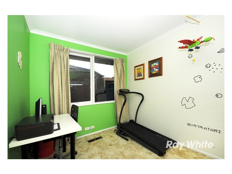 16 Hovell Court, Cranbourne VIC 3977