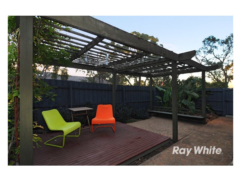 16 Hovell Court, Cranbourne VIC 3977