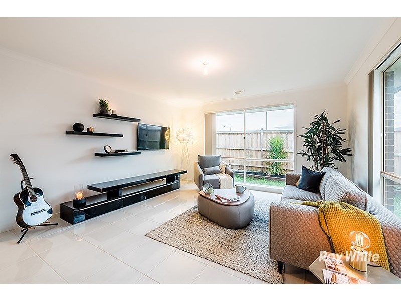 20 Copernicus Circuit, Cranbourne West VIC 3977