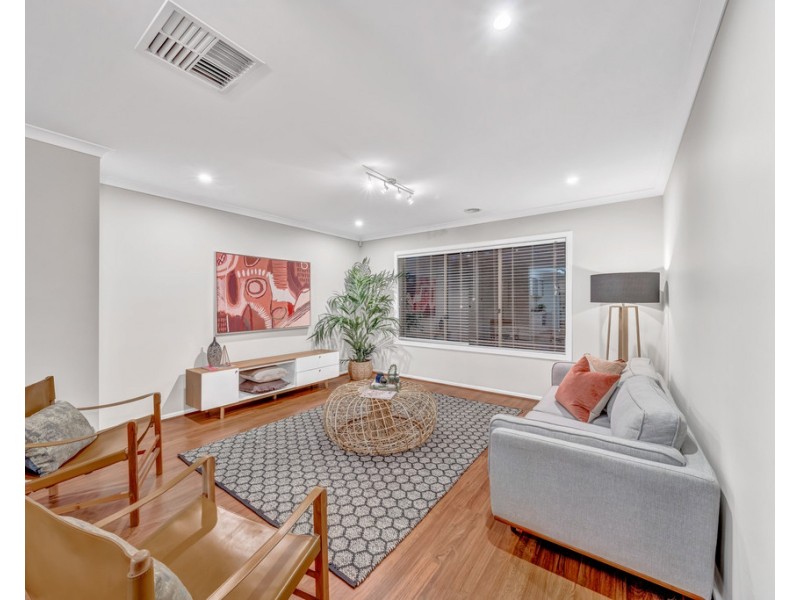 3 Yellowgum Avenue, Lyndhurst VIC 3975