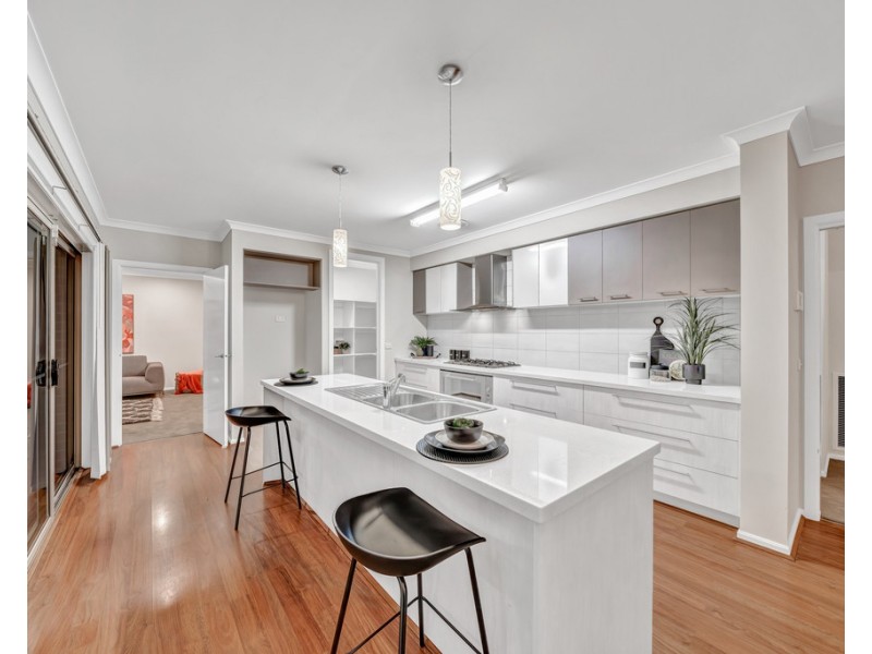 3 Yellowgum Avenue, Lyndhurst VIC 3975