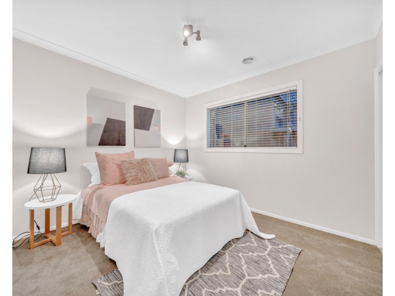 3 Yellowgum Avenue, Lyndhurst VIC 3975