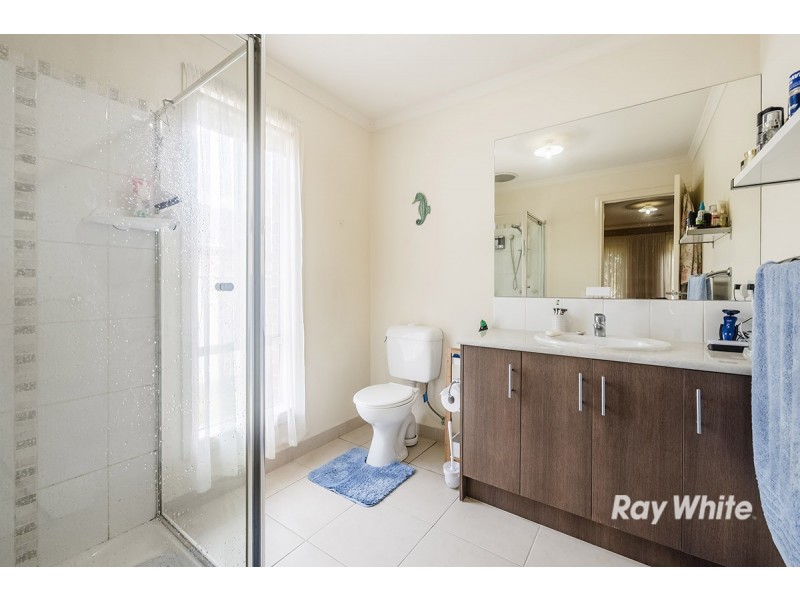 12 Carnavon Street, Cranbourne East VIC 3977