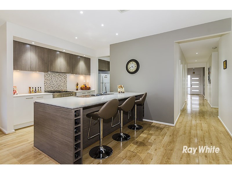 88 Glenelg Street, Clyde North VIC 3978