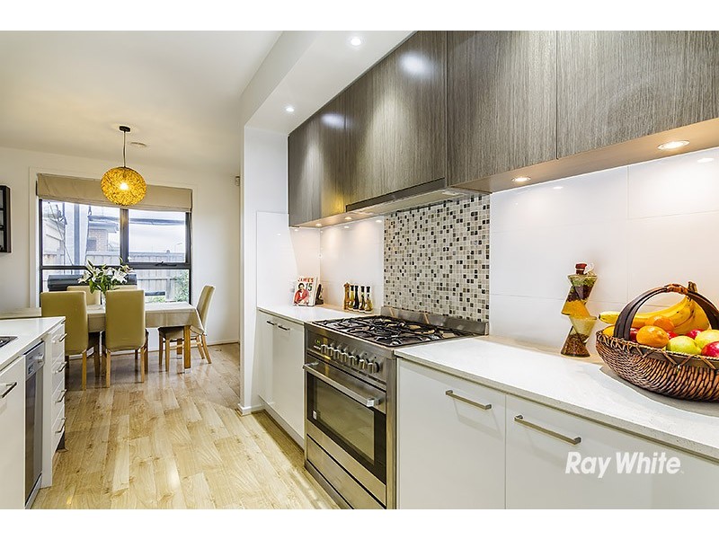 88 Glenelg Street, Clyde North VIC 3978