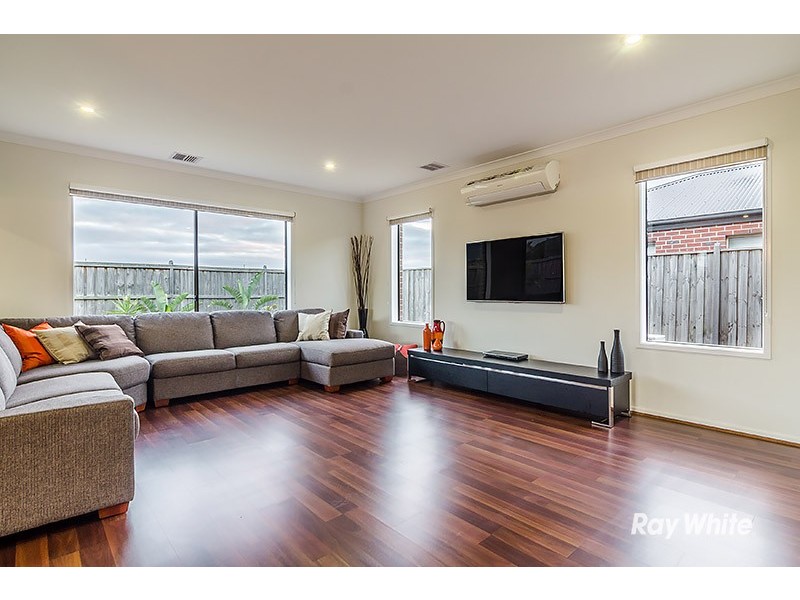 7 Honeybark Crescent, Lyndhurst VIC 3975