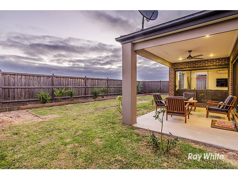 7 Honeybark Crescent, Lyndhurst VIC 3975