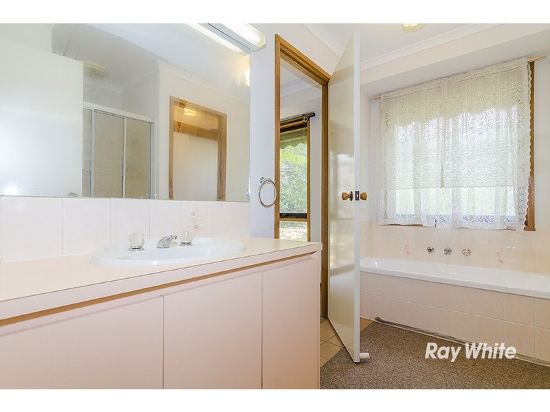 6 Elder Close, Hallam VIC 3803