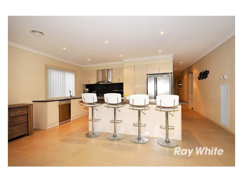 67 Bluemist Circuit, Lyndhurst VIC 3975