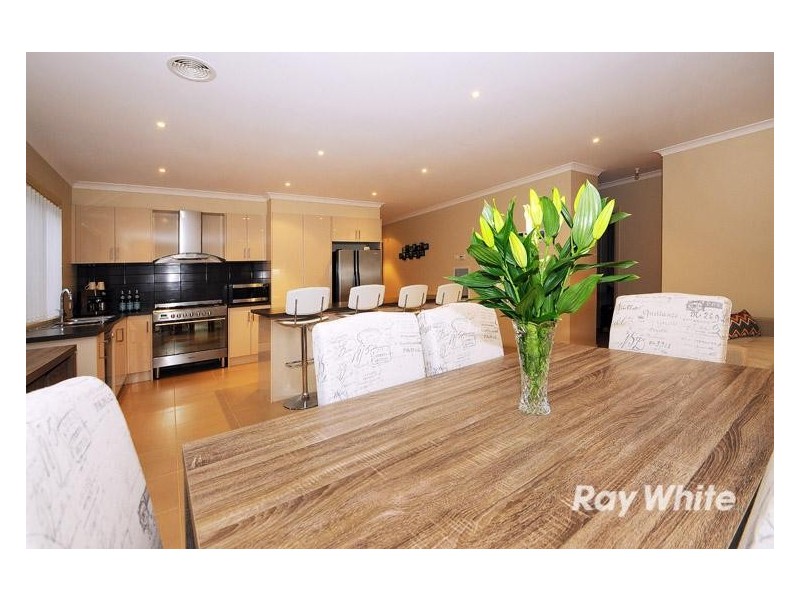 67 Bluemist Circuit, Lyndhurst VIC 3975