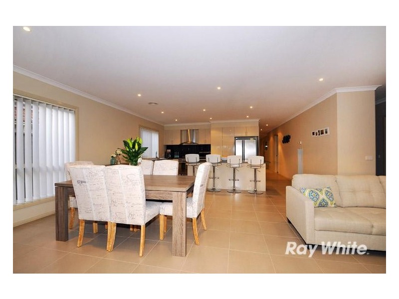 67 Bluemist Circuit, Lyndhurst VIC 3975