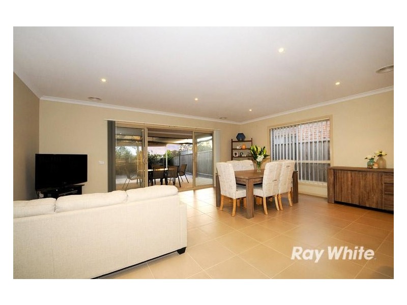 67 Bluemist Circuit, Lyndhurst VIC 3975