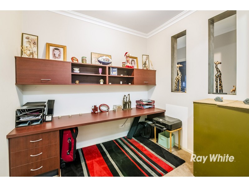 11 Dan Morgan Drive, Cranbourne East VIC 3977