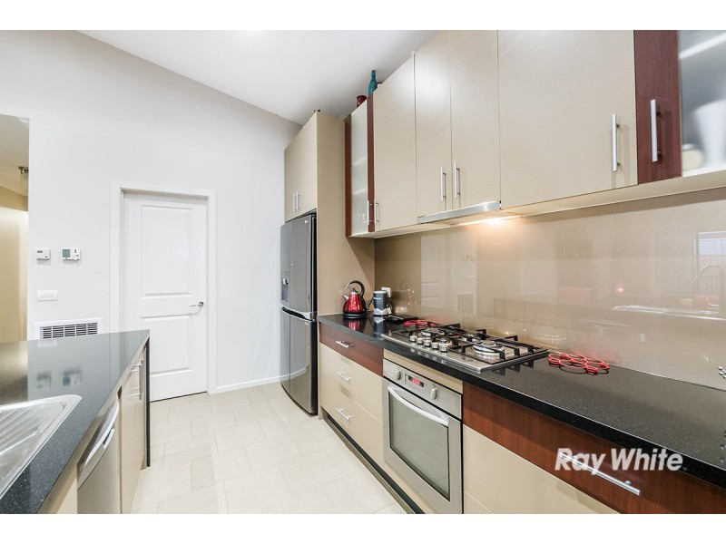 11 Dan Morgan Drive, Cranbourne East VIC 3977