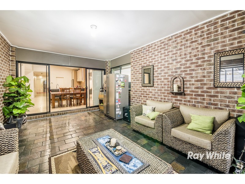 11 Dan Morgan Drive, Cranbourne East VIC 3977