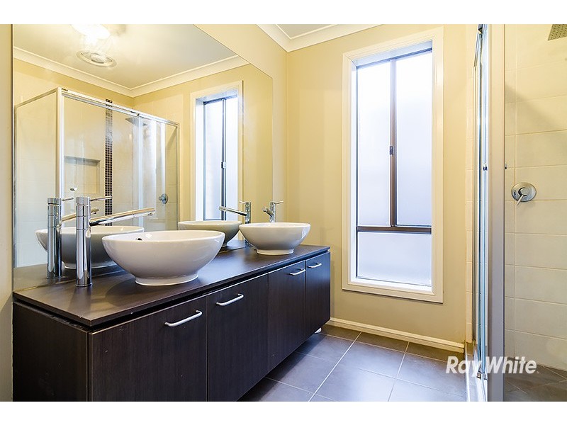 21 Wild Scotchman Way, Cranbourne East VIC 3977