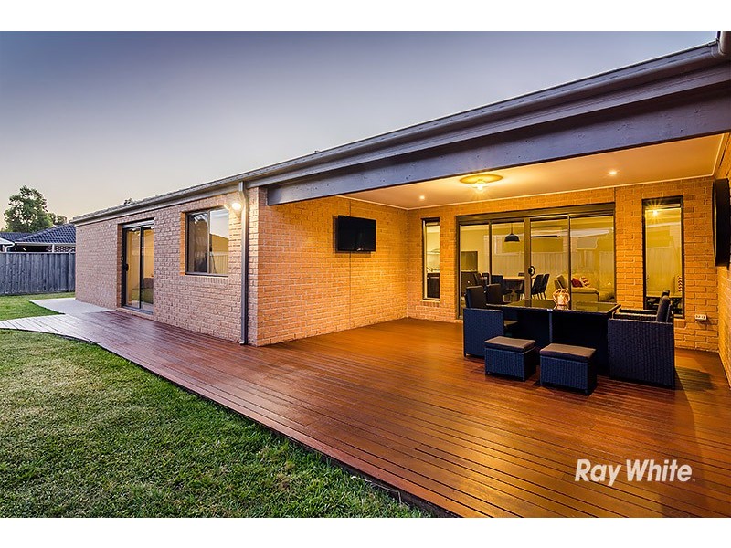 21 Wild Scotchman Way, Cranbourne East VIC 3977