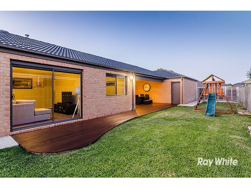 21 Wild Scotchman Way, Cranbourne East VIC 3977