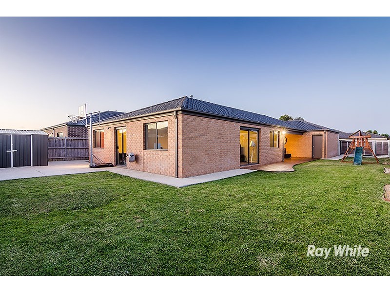 21 Wild Scotchman Way, Cranbourne East VIC 3977