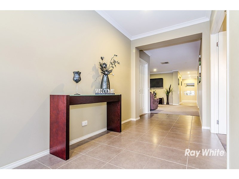 6 Hugden Road, Lyndhurst VIC 3975