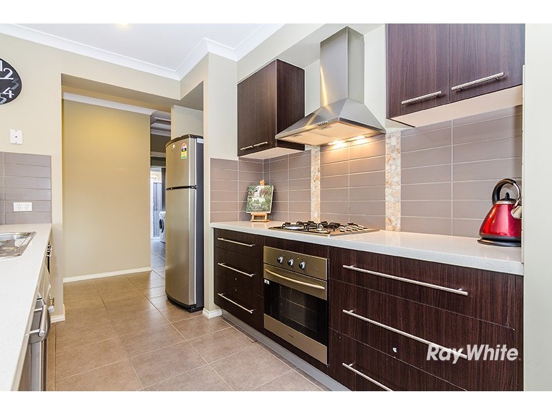 6 Hugden Road, Lyndhurst VIC 3975