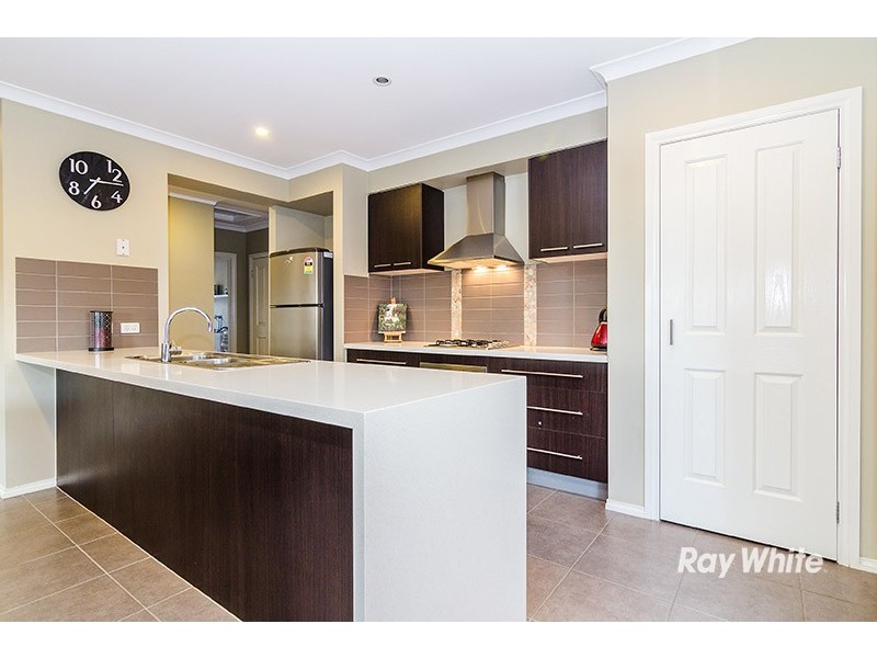 6 Hugden Road, Lyndhurst VIC 3975