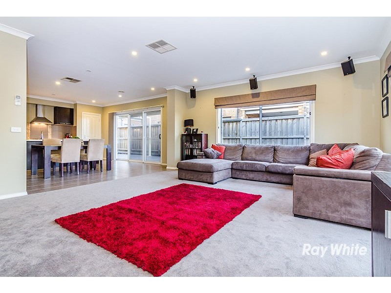 6 Hugden Road, Lyndhurst VIC 3975