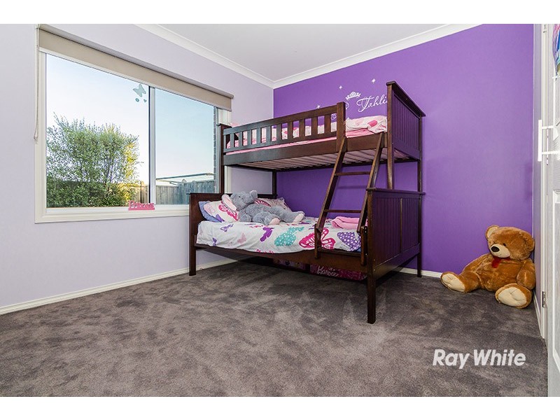 6 Hugden Road, Lyndhurst VIC 3975