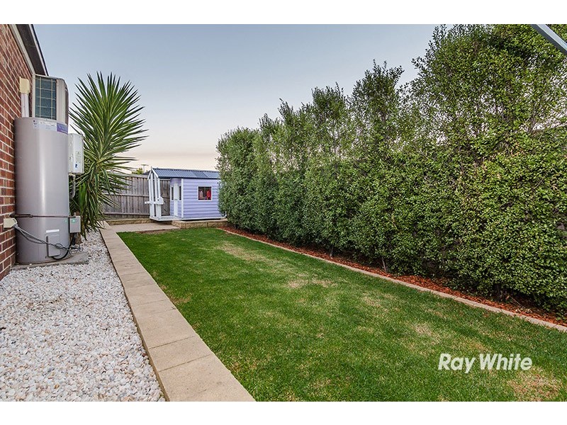 6 Hugden Road, Lyndhurst VIC 3975