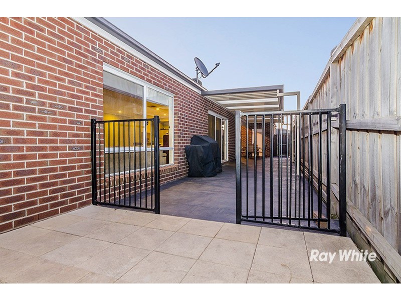 6 Hugden Road, Lyndhurst VIC 3975