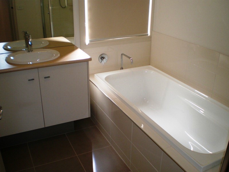 31 Thurvaston Cresent, Clyde North VIC 3978