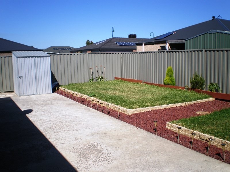 31 Thurvaston Cresent, Clyde North VIC 3978