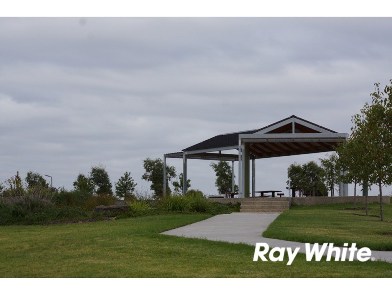 2 Clendon Drive, Officer VIC 3809