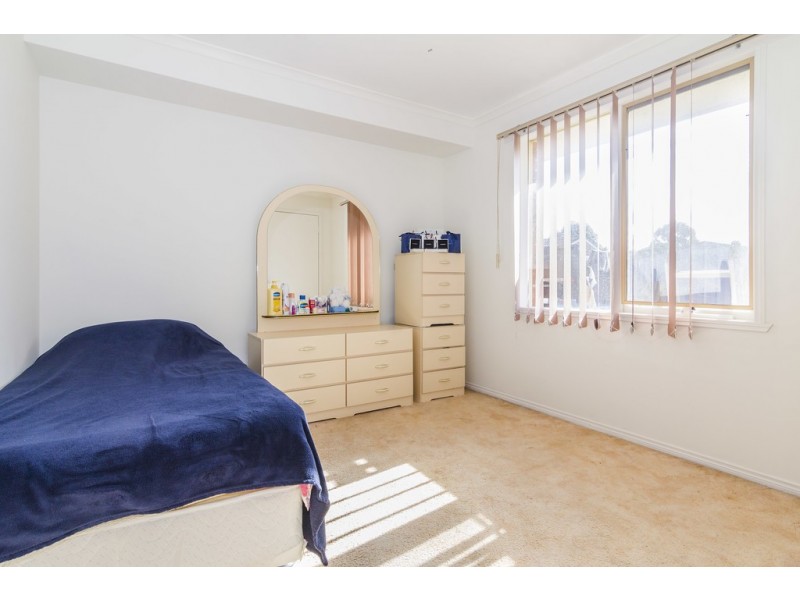 19 Bates Street, Cranbourne West VIC 3977
