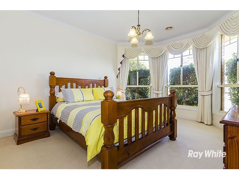 48 Wood Road, Narre Warren South VIC 3805