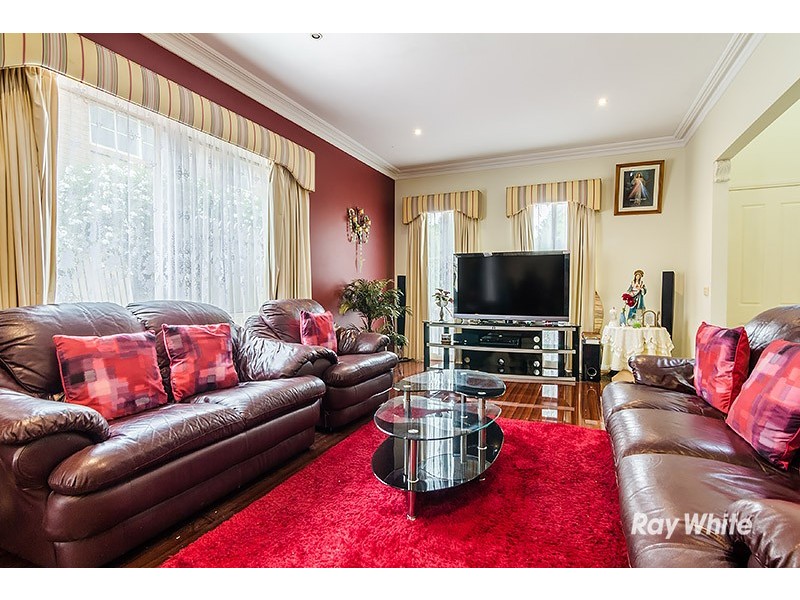 41 George Chudleigh Drive, Hallam VIC 3803