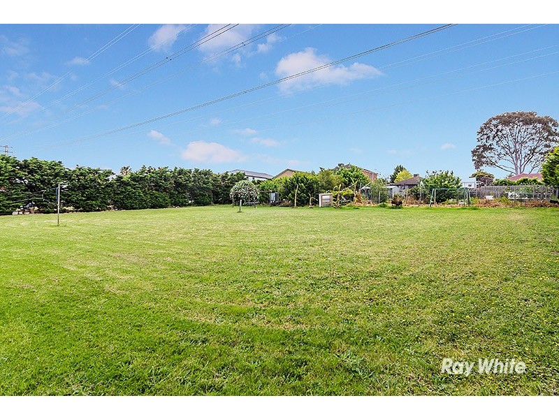 41 George Chudleigh Drive, Hallam VIC 3803