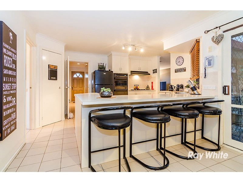 70 Waverley Park Drive, Cranbourne North VIC 3977