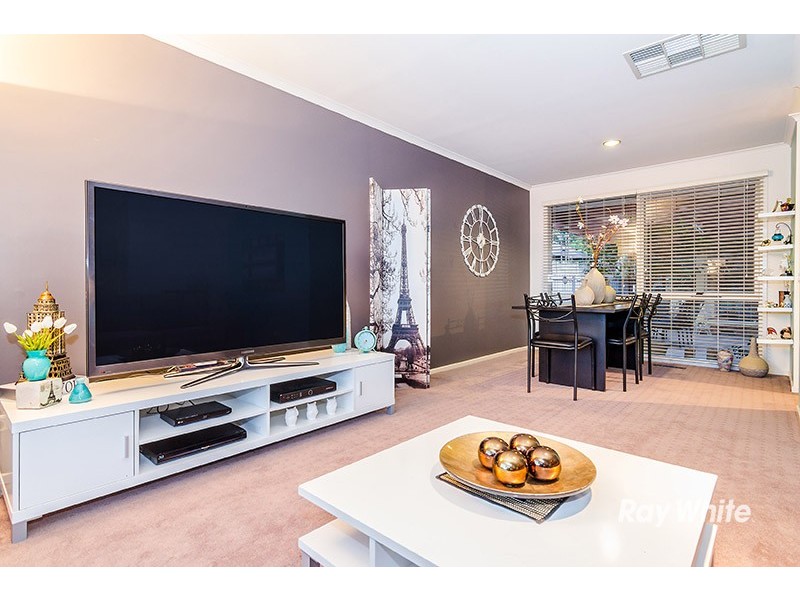 70 Waverley Park Drive, Cranbourne North VIC 3977