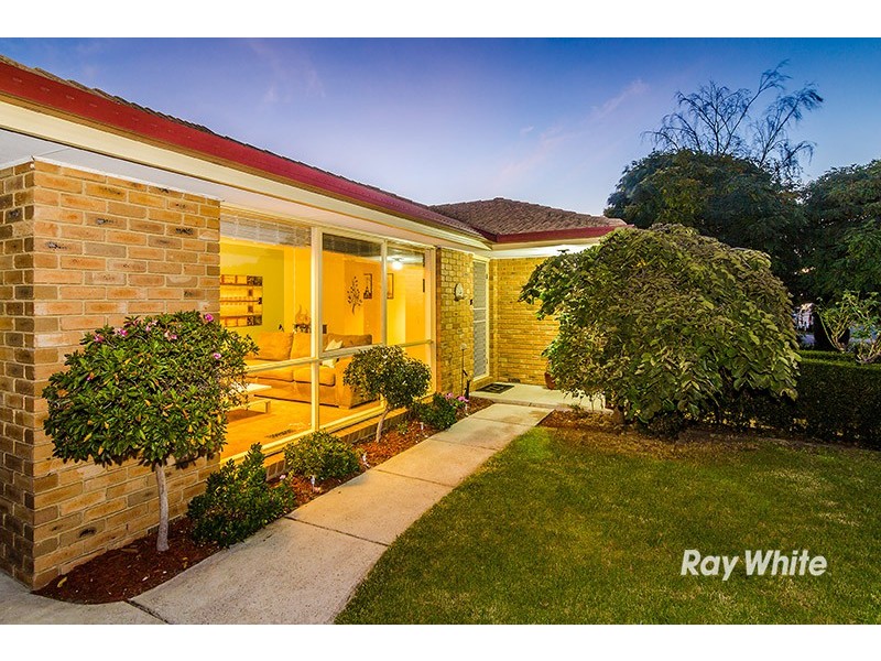 70 Waverley Park Drive, Cranbourne North VIC 3977