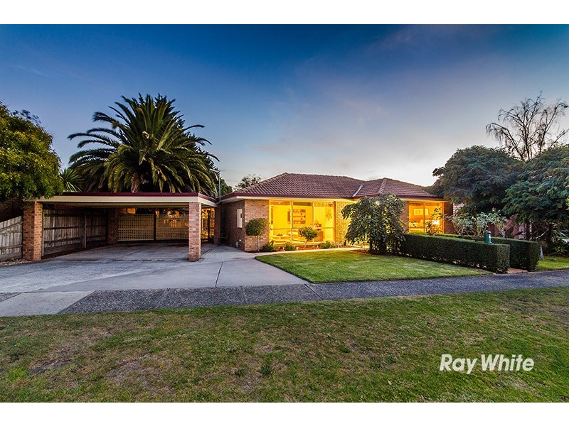 70 Waverley Park Drive, Cranbourne North VIC 3977
