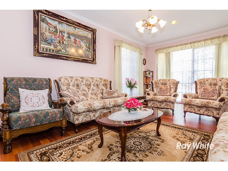 55 Courtenay Avenue, Cranbourne North VIC 3977