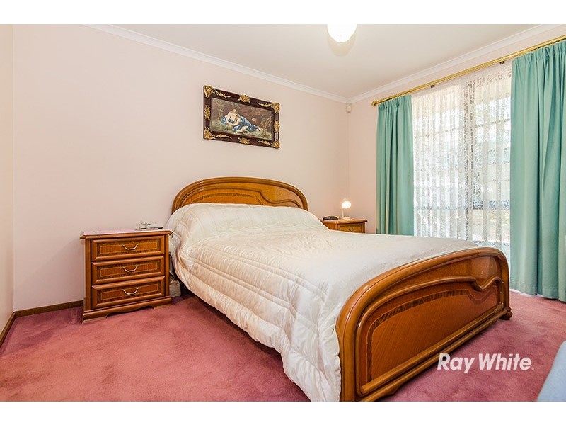 55 Courtenay Avenue, Cranbourne North VIC 3977
