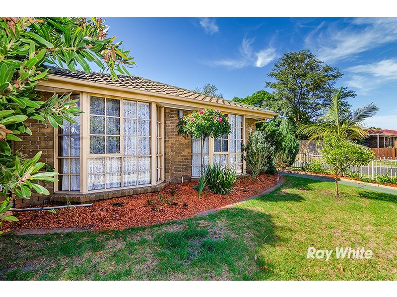 55 Courtenay Avenue, Cranbourne North VIC 3977