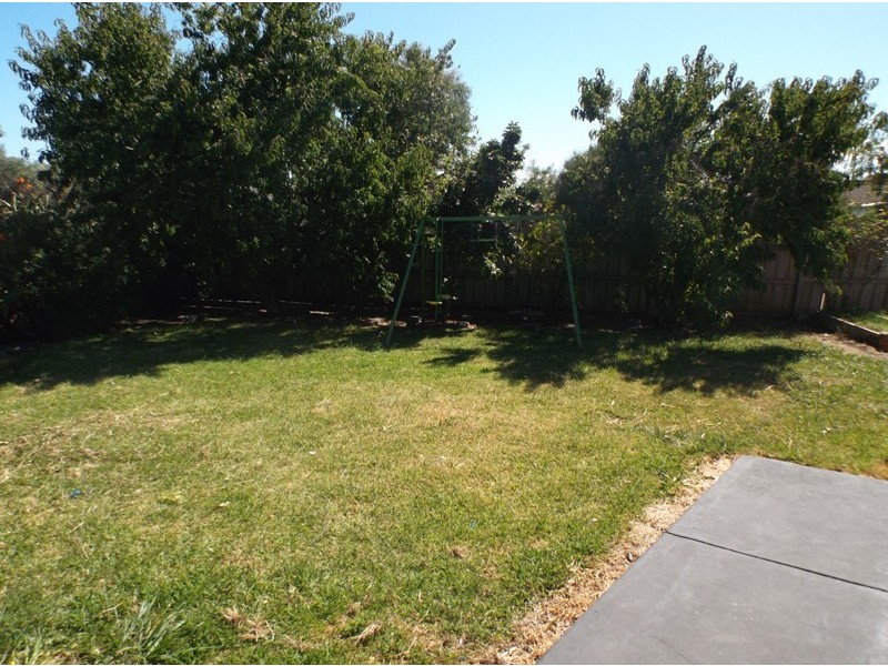 19 Joyce Street, Cranbourne West VIC 3977