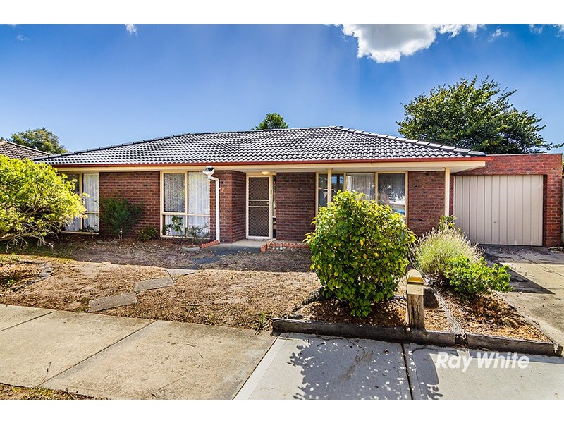 2/2 Cook Court, Cranbourne VIC 3977