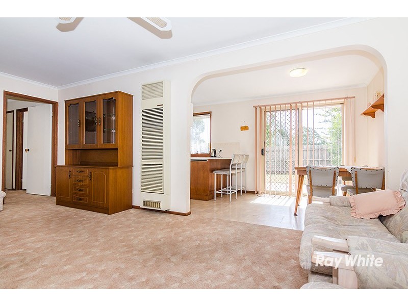 2/2 Cook Court, Cranbourne VIC 3977