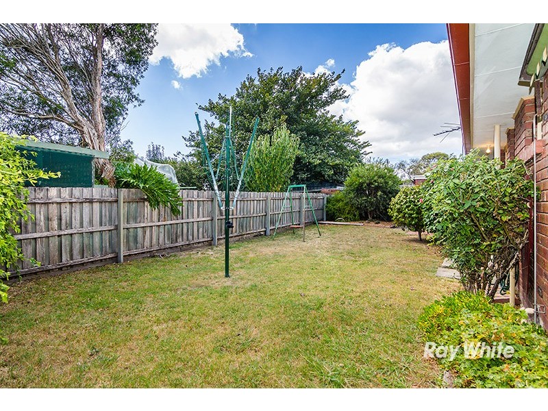 2/2 Cook Court, Cranbourne VIC 3977