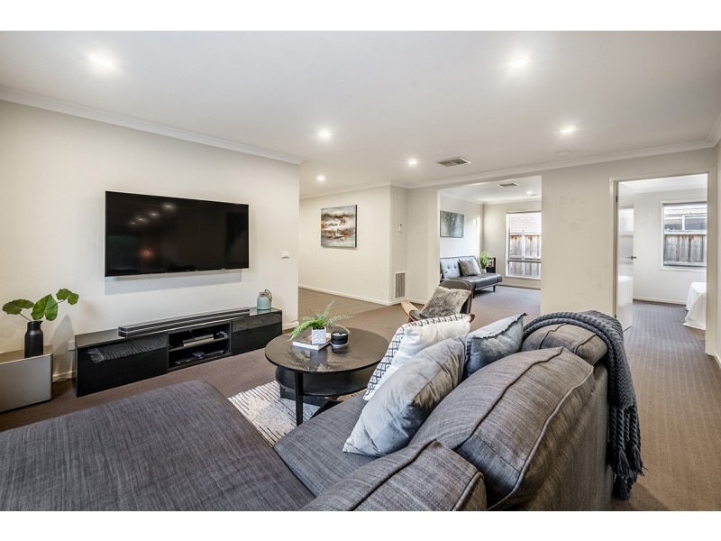 4 Watt Place, Lyndhurst VIC 3975