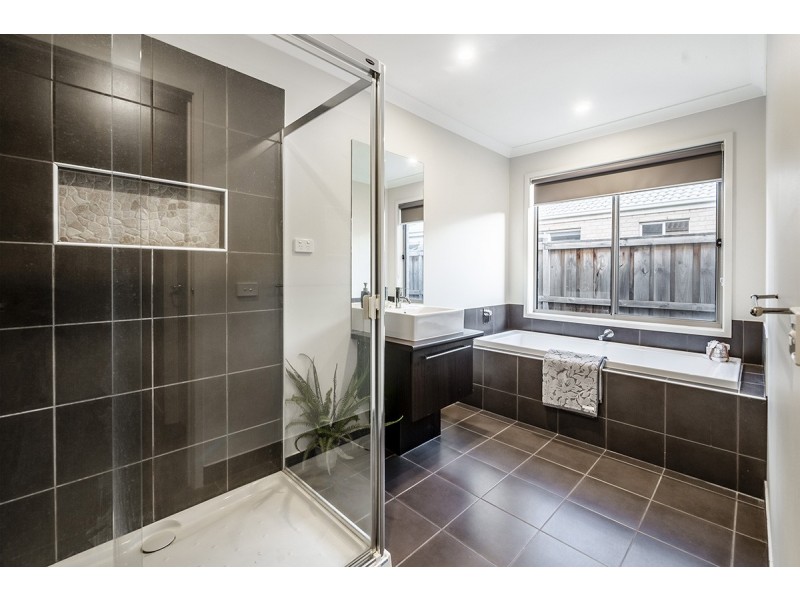 4 Watt Place, Lyndhurst VIC 3975